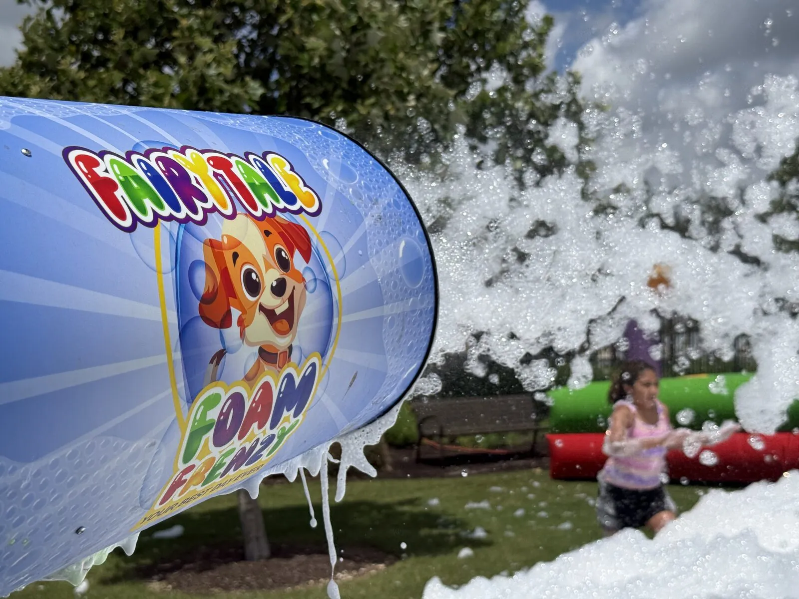 Branded foam cannon in action